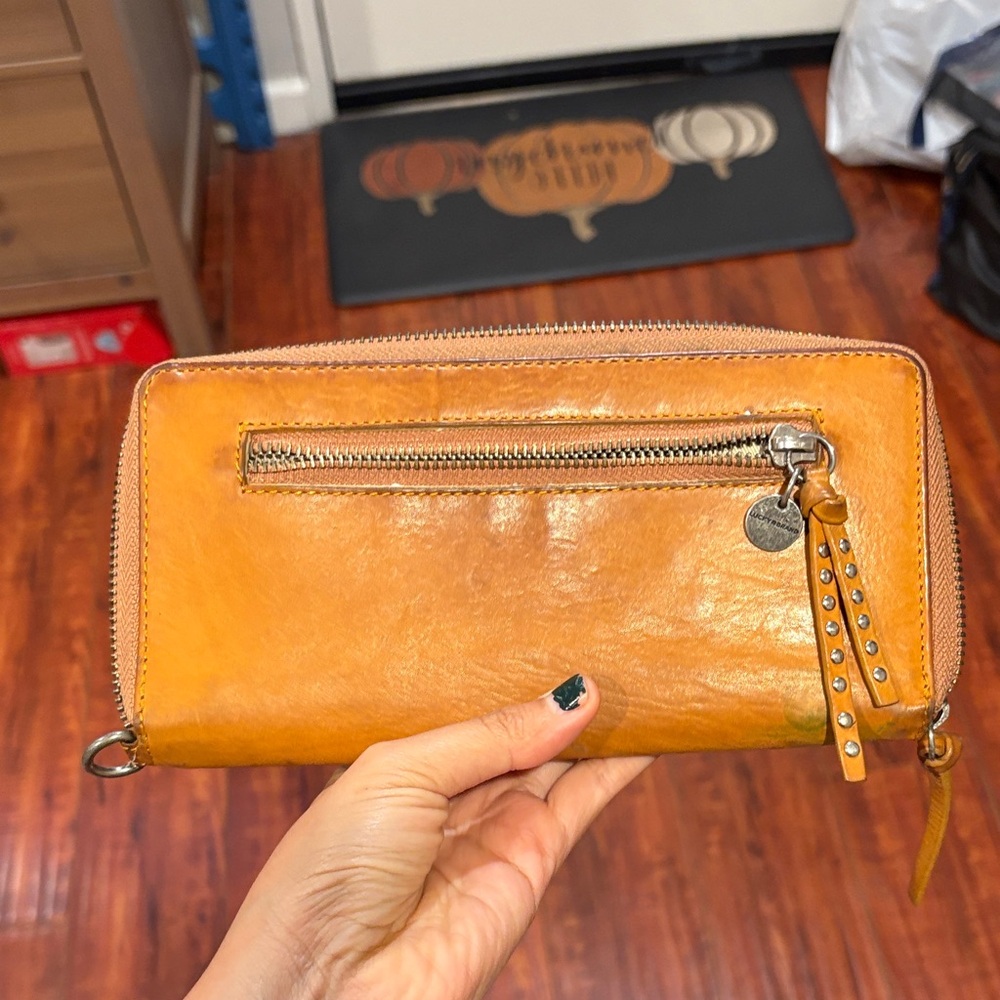 Lucky Brand Tan Leather Women's Wallet